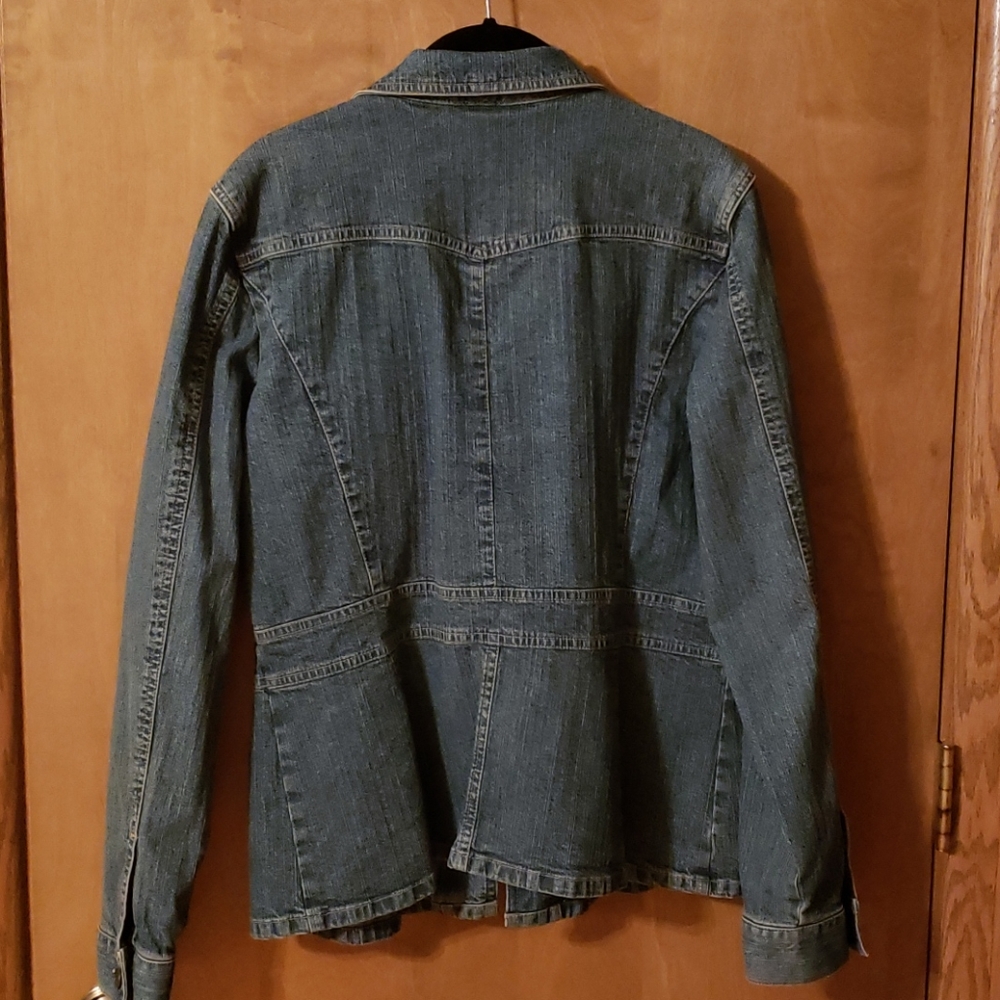 Jean jacket - Picture 3 of 3
